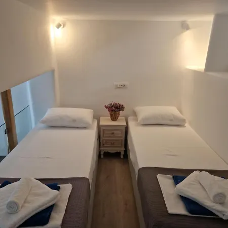 Empyreal Blue Apartman *